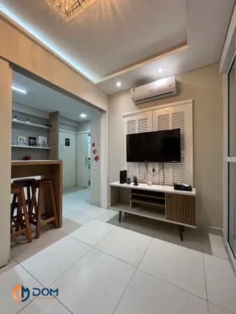 Apartamento mobiliado com vista mar, condomínio pe na areia