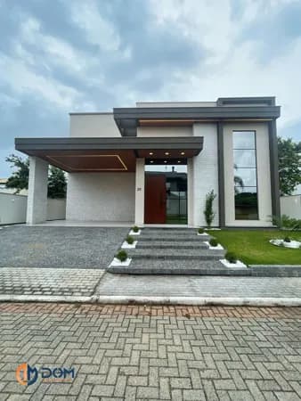 Casa Alto Padrão - em condomínio fechado na Praia dos Ingleses - aproximadamente 3 km da Praia dos Ingleses