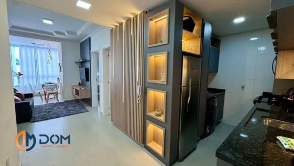 Apartamento Mobiliado (porteira fechada) á aproximadamente 500 metros da Praia dos Ingleses