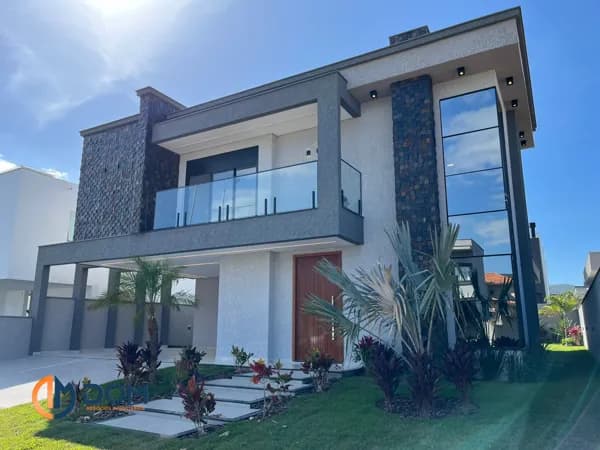 Casa Moderna em Condomínio Fechado - aproximadamente 8km da praia dos Ingleses
