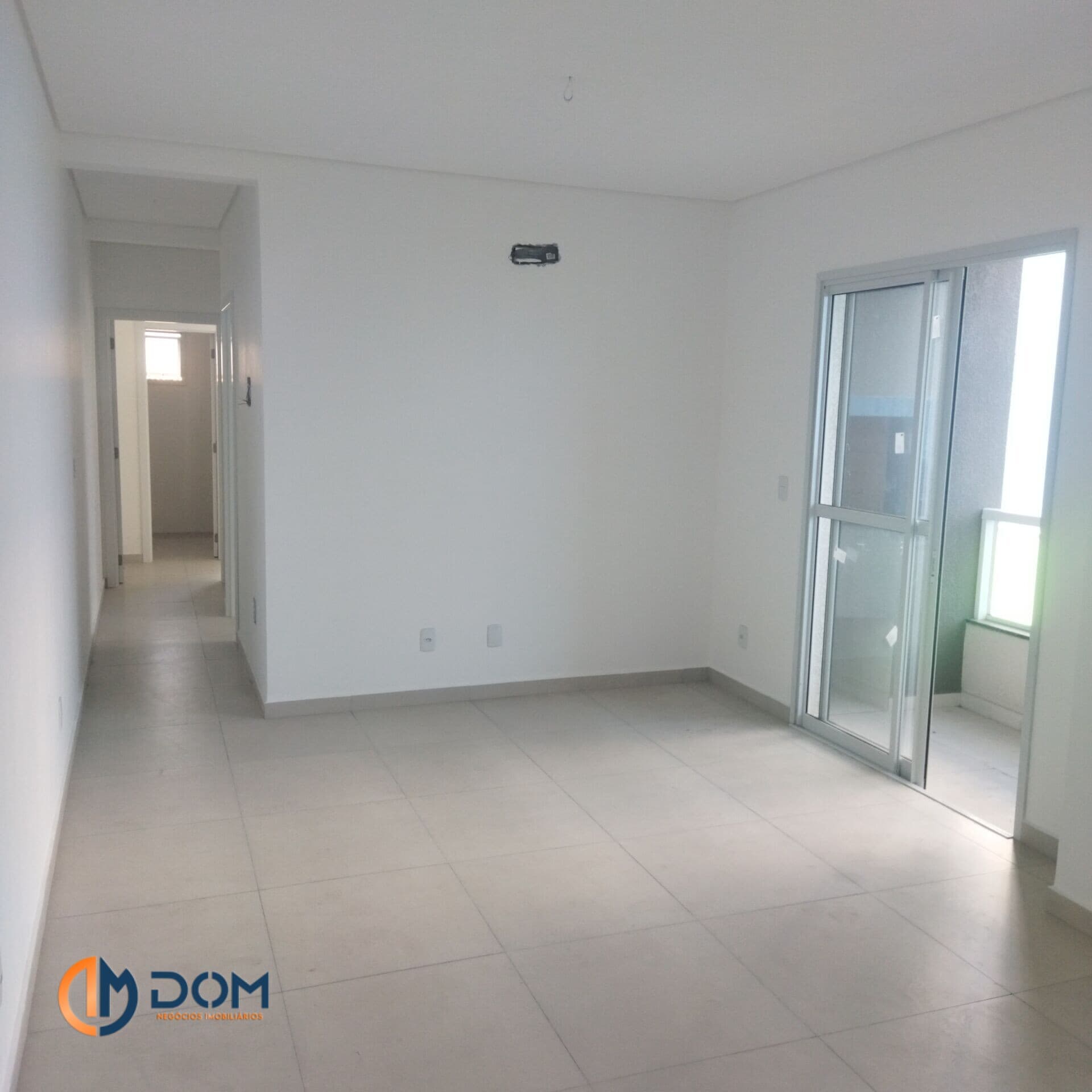 Apartamento Padrão - aproximadamente 1,5 km da Praia dos Ingleses