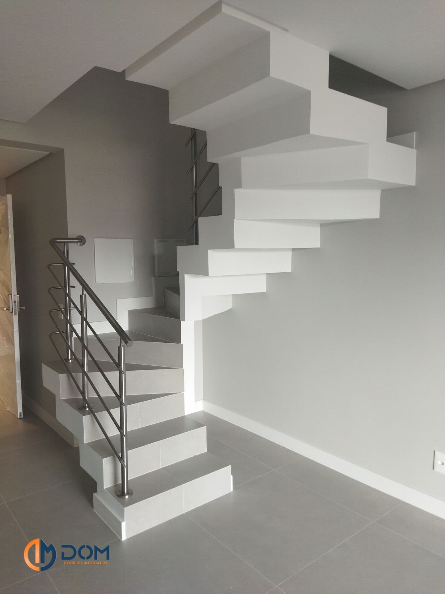 Apartamento Duplex - aproximadamente 1km da praia dos Ingleses.