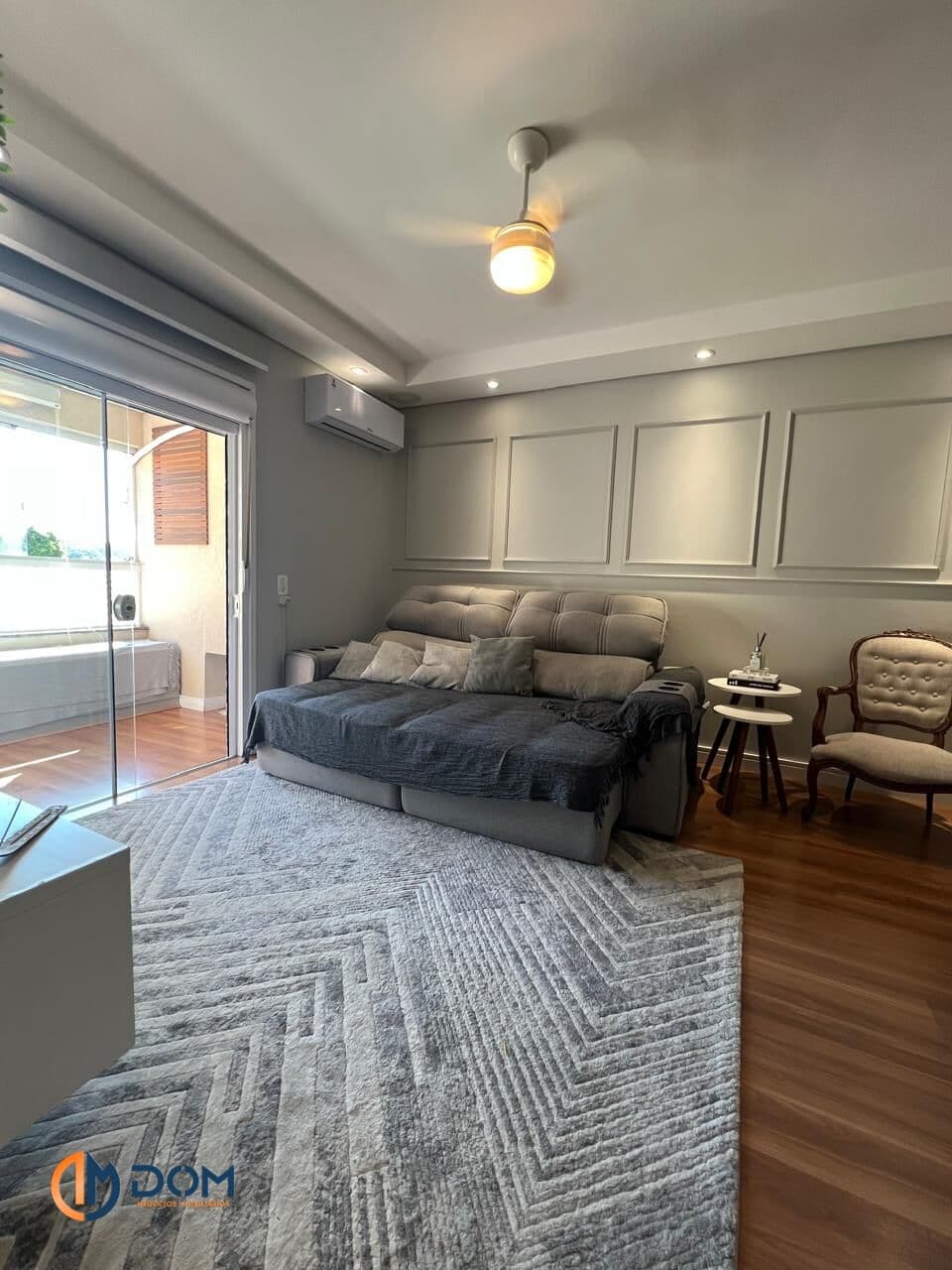 Apartamento semi mobiliado na Praia dos Ingleses - aproximadamente 3 km da Praia dos Ingleses