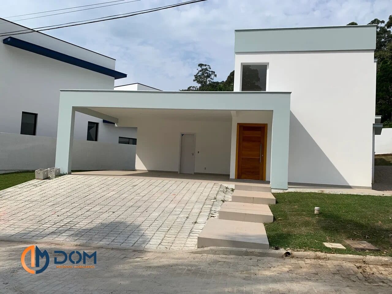Casa Padrão em condomínio fechado na Cachoeira do Bom Jesus