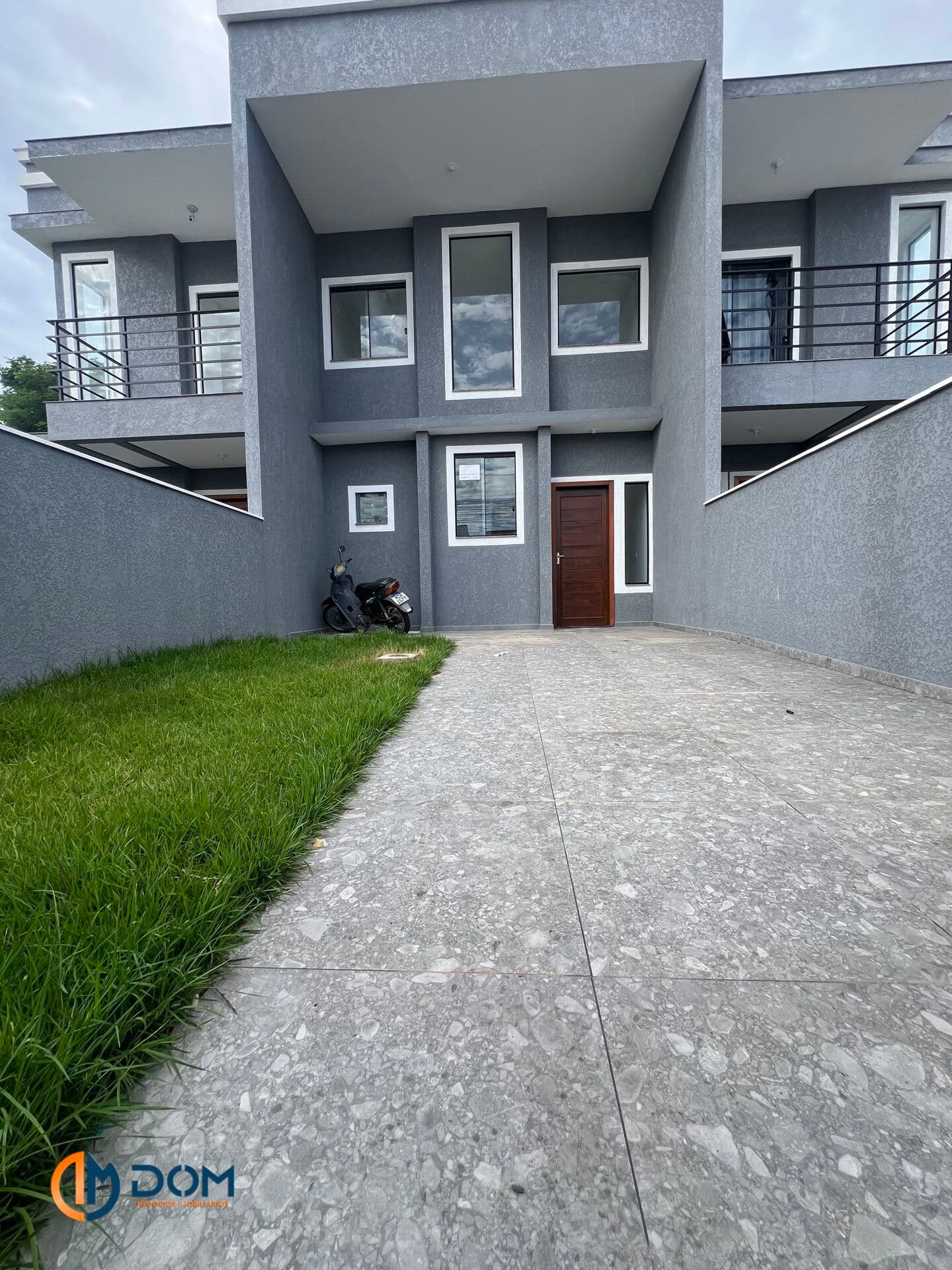 Casa Sobrado - aproximadamente 2,5km da Praia dos Ingleses