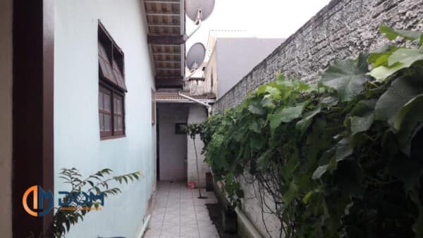 Casa Padrão - aproximadamente 3km da praia dos Ingleses