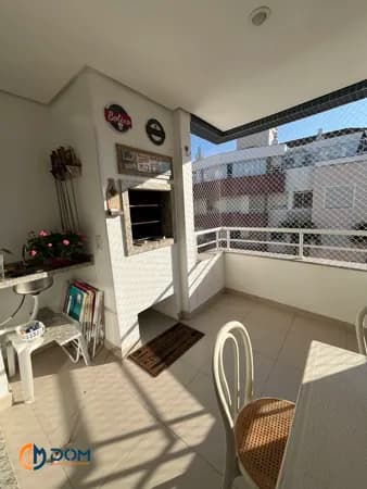 Apartamento Padrão - localizado aproximadamente 300 metros da praia dos ingleses