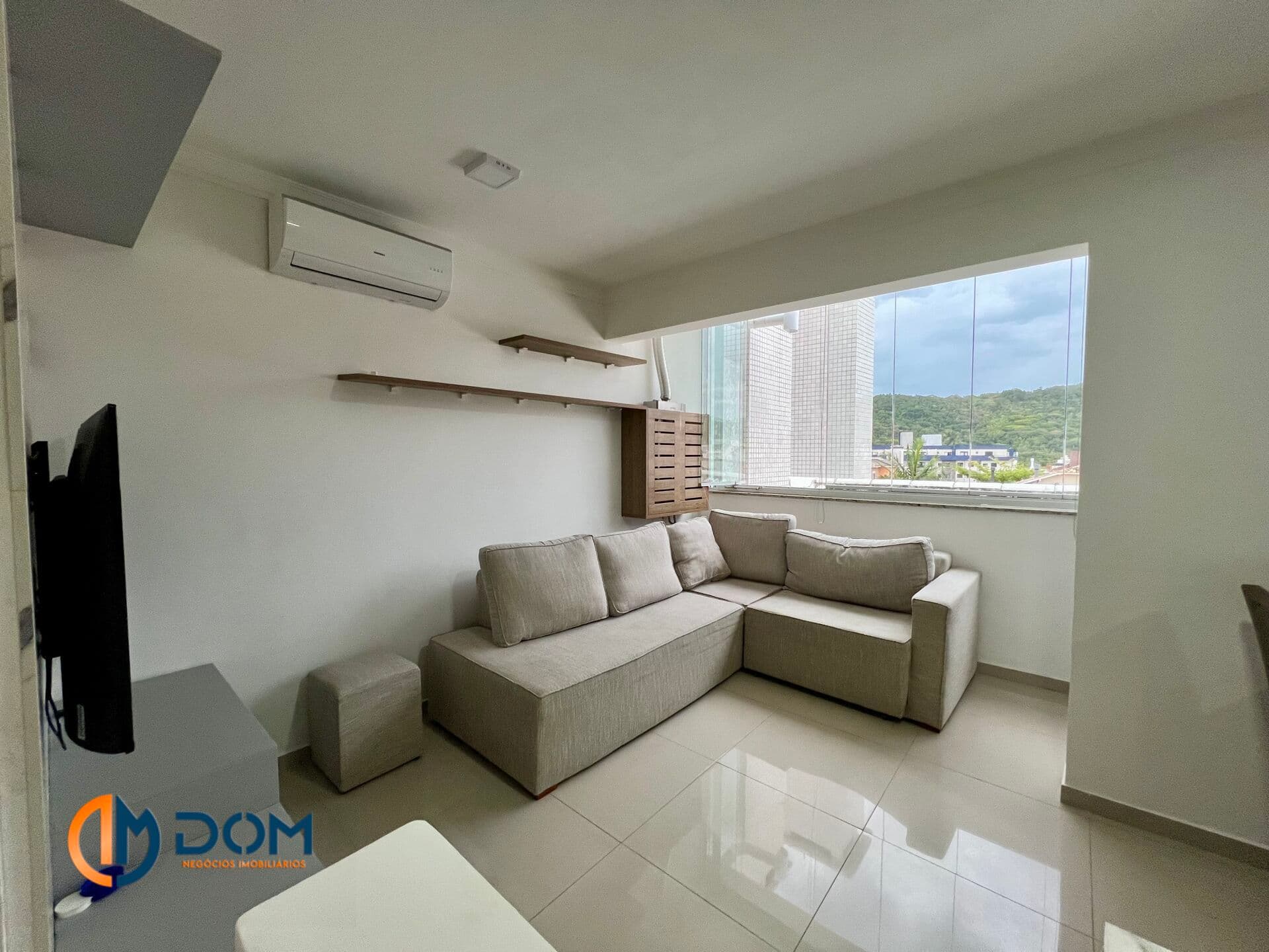 Apartamento 02 Suítes Duplex à 180 metros da Praia