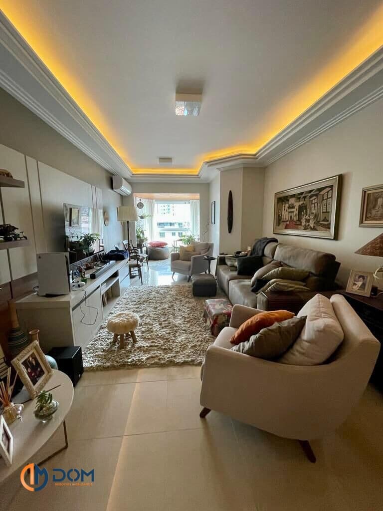 Apartamento Padrão - Praia central de Itapema com vista mar