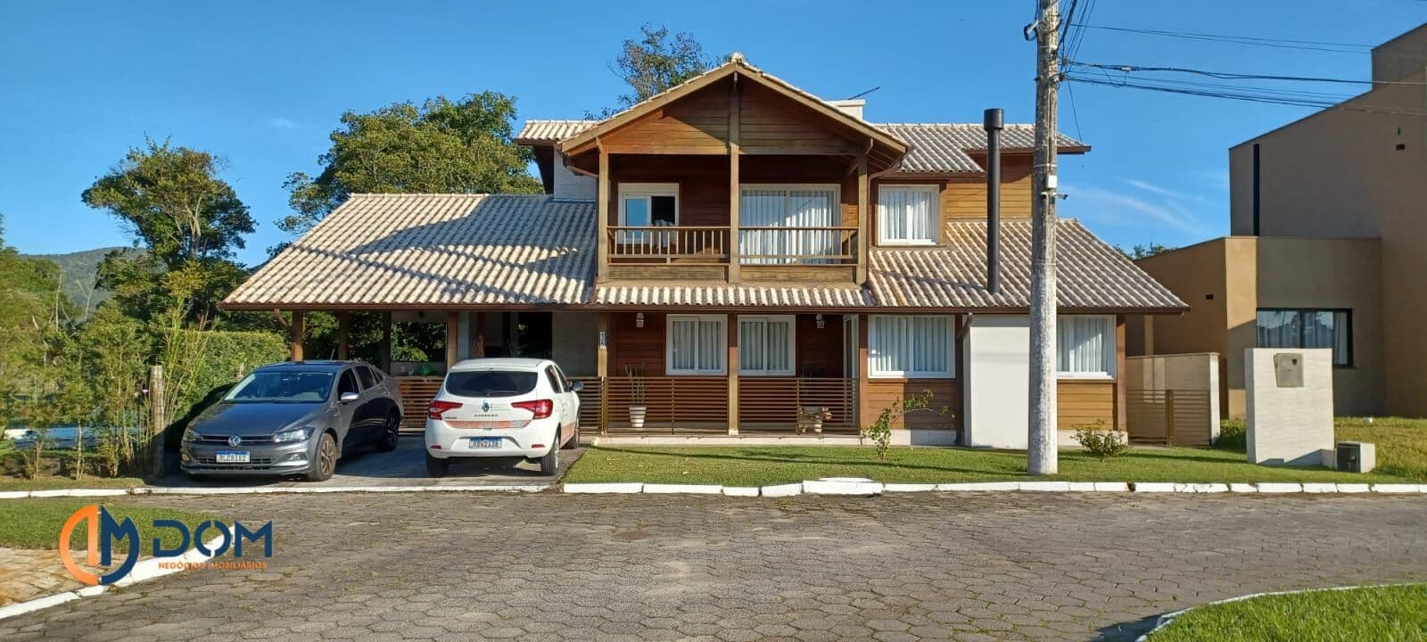 Casa Padrão com 209m² em Condomínio Fechado na Vargem Grande