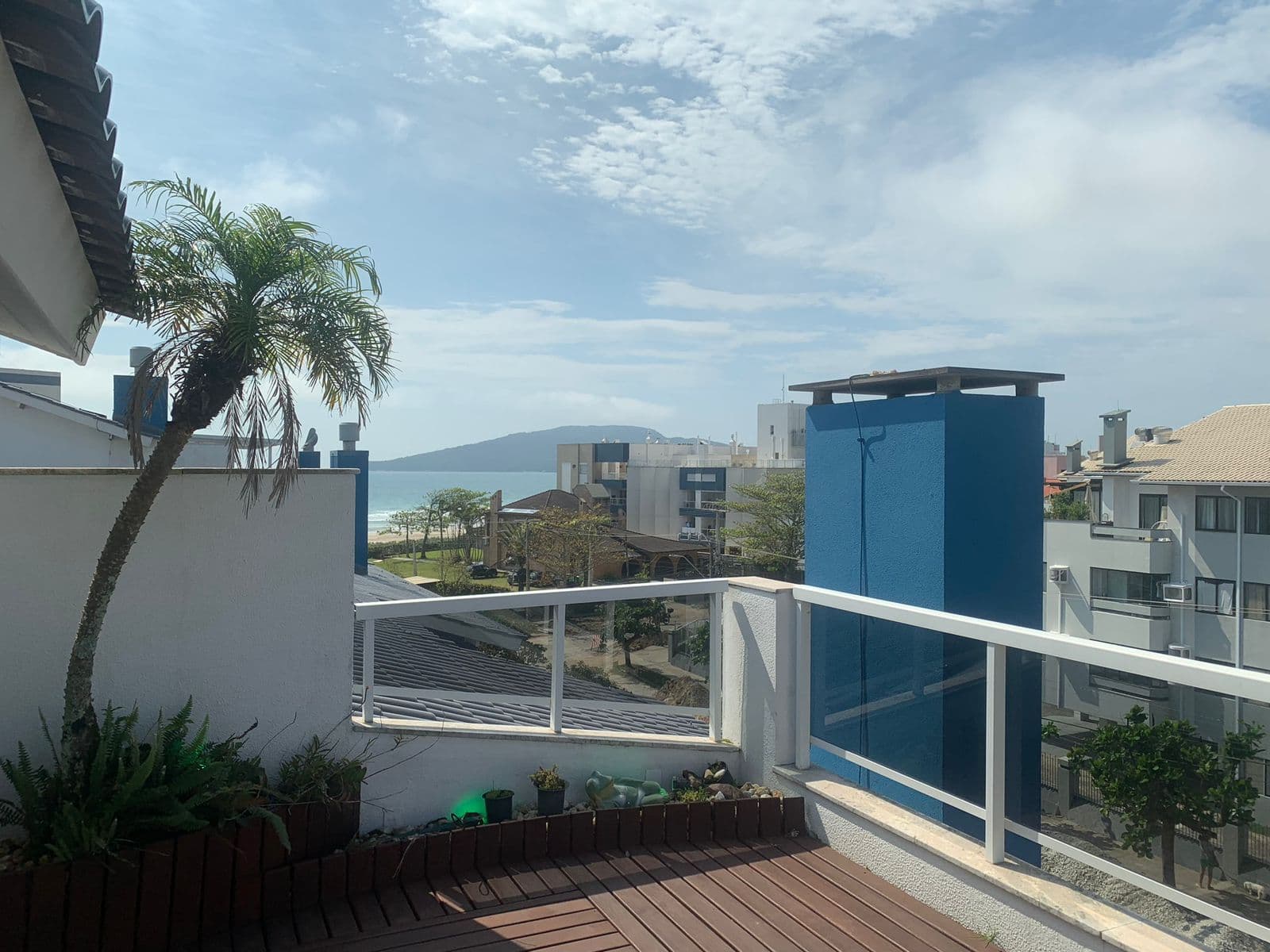 Excelente Cobertura Duplex com 193m² de área privativa, aproximadamente 50 metros da Praia dos Ingleses, Florianópolis/SC.