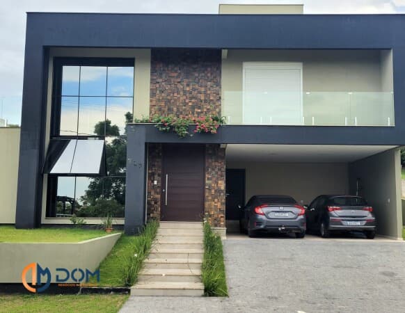 Casa Alto Padrão mobiliada com 294m² á aproximadamente 3,0 km da Praia dos Ingleses