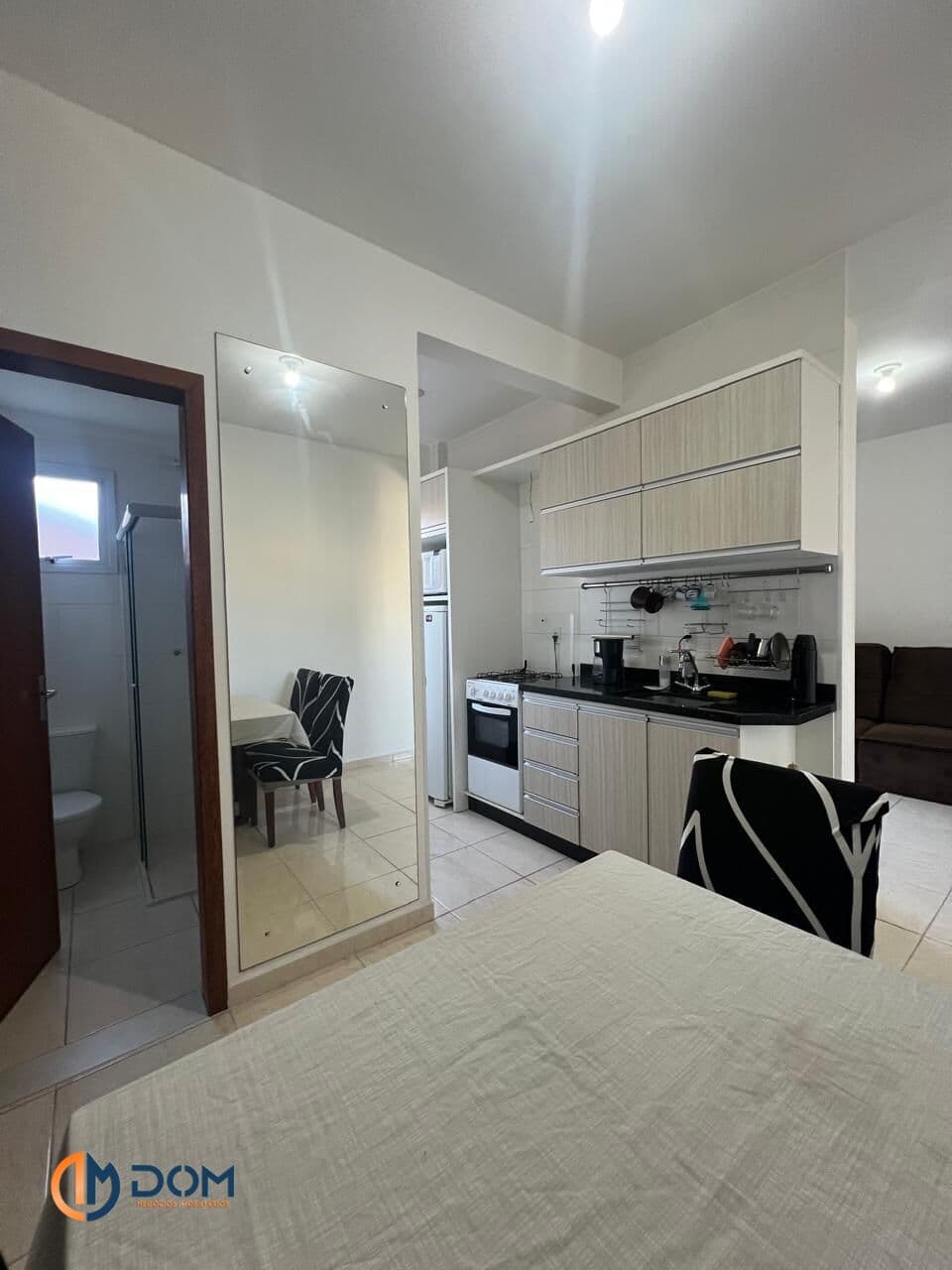 Apartamento mobiliado aproximadamente 2,5 Km da Praia dos Ingleses
