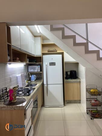 Apartamento Duplex - aproximadamente a 1,5 km da praia dos Ingleses