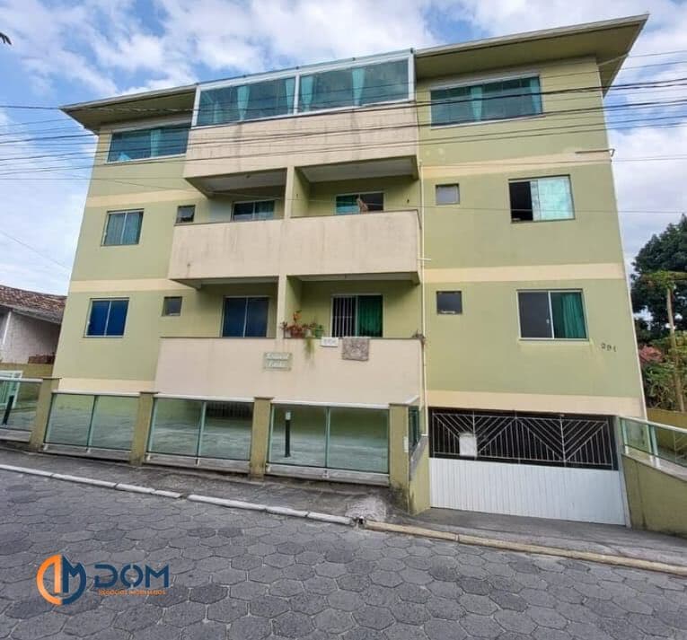 Apartamento Padrão - aproximadamente 1,5 km da Praia dos Ingleses