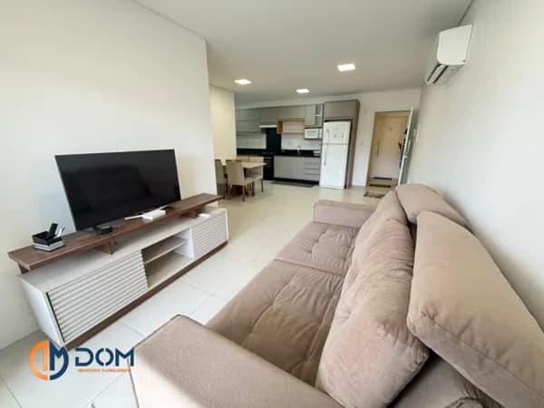 Apartamento mobiliado - a 250 metros da Praia dos ingleses