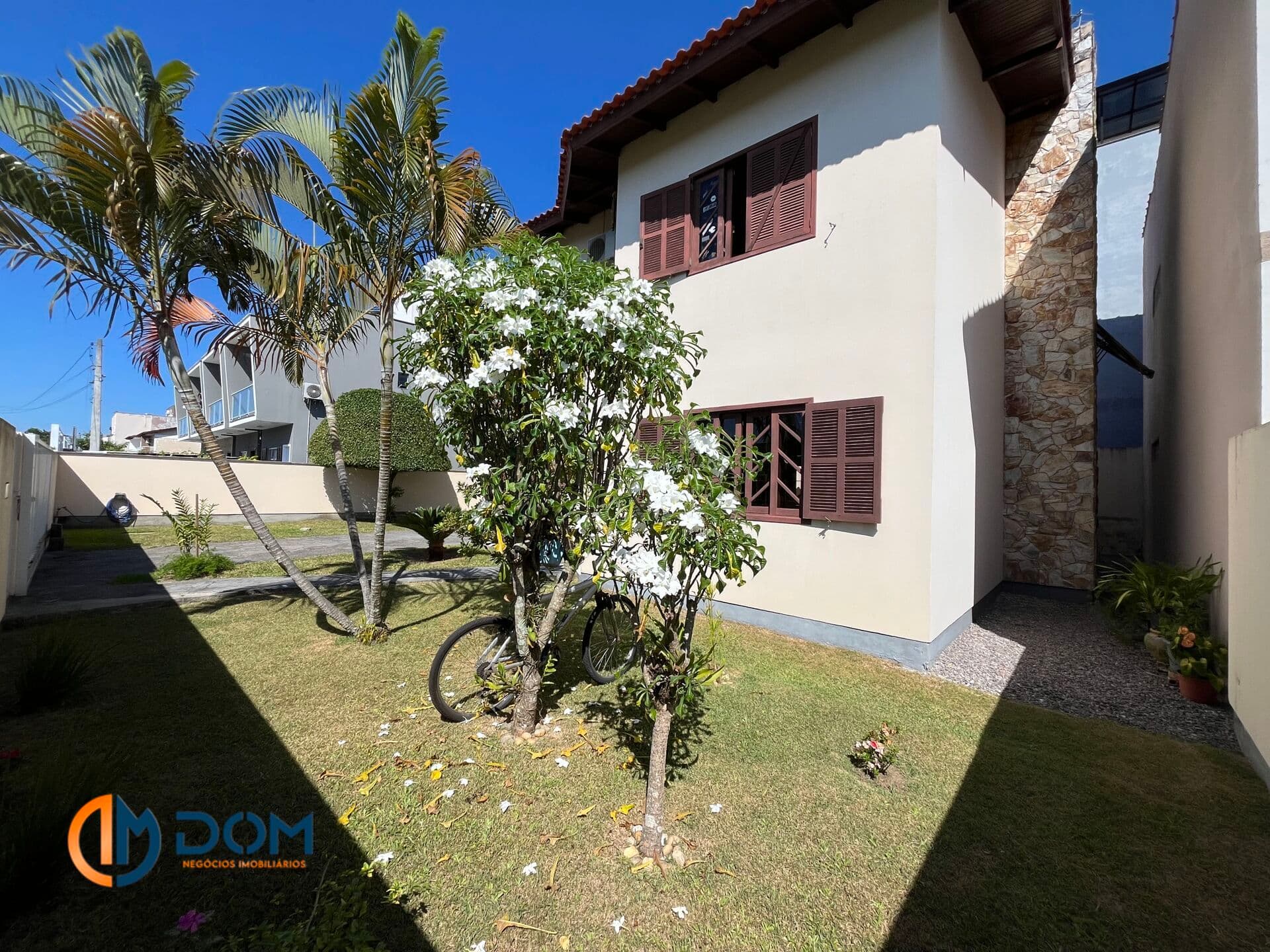 Casa Padrão - aproximadamente 3km da Praia dos Ingleses,