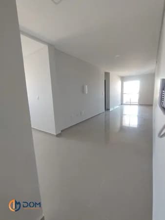 Apartamento Padrão com 70m² á aproximadamente 1 km da Praia dos Ingleses