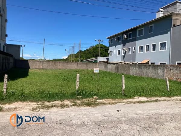 Terreno residêncial com viabilidade para prédio nos ingleses e Florianópolis
