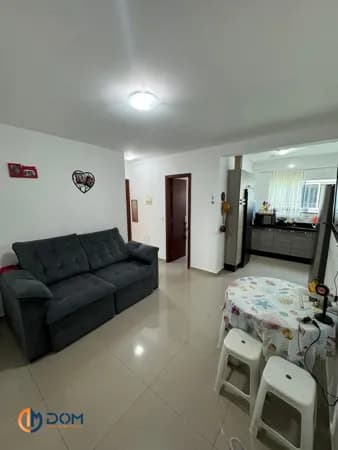 Apartamento Padrão com 51m² á aproximadamente 4,4km da Praia dos Ingleses.