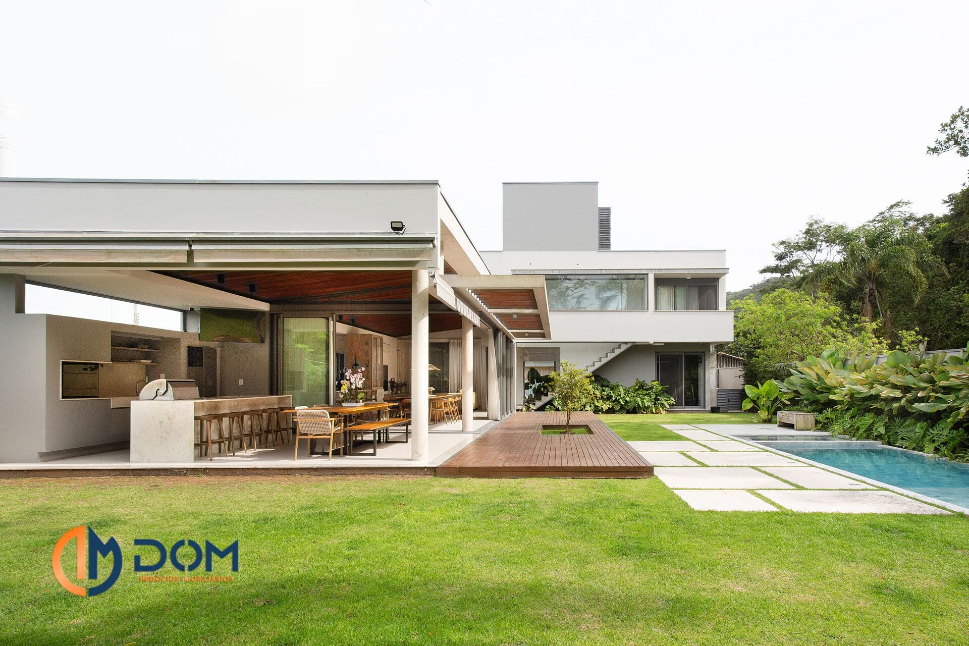 Casa Alto Padrão - apenas 300 metros da Praia da Cachoeira do Bom Jesus
