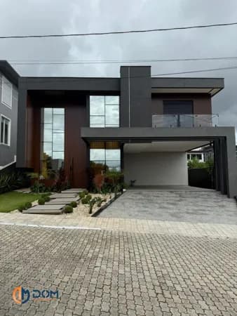 Casa Alto Padrão Semi Mobiliada em Condomínio Fechado nos Ingleses - aproximadamente 3,2 km da Praia