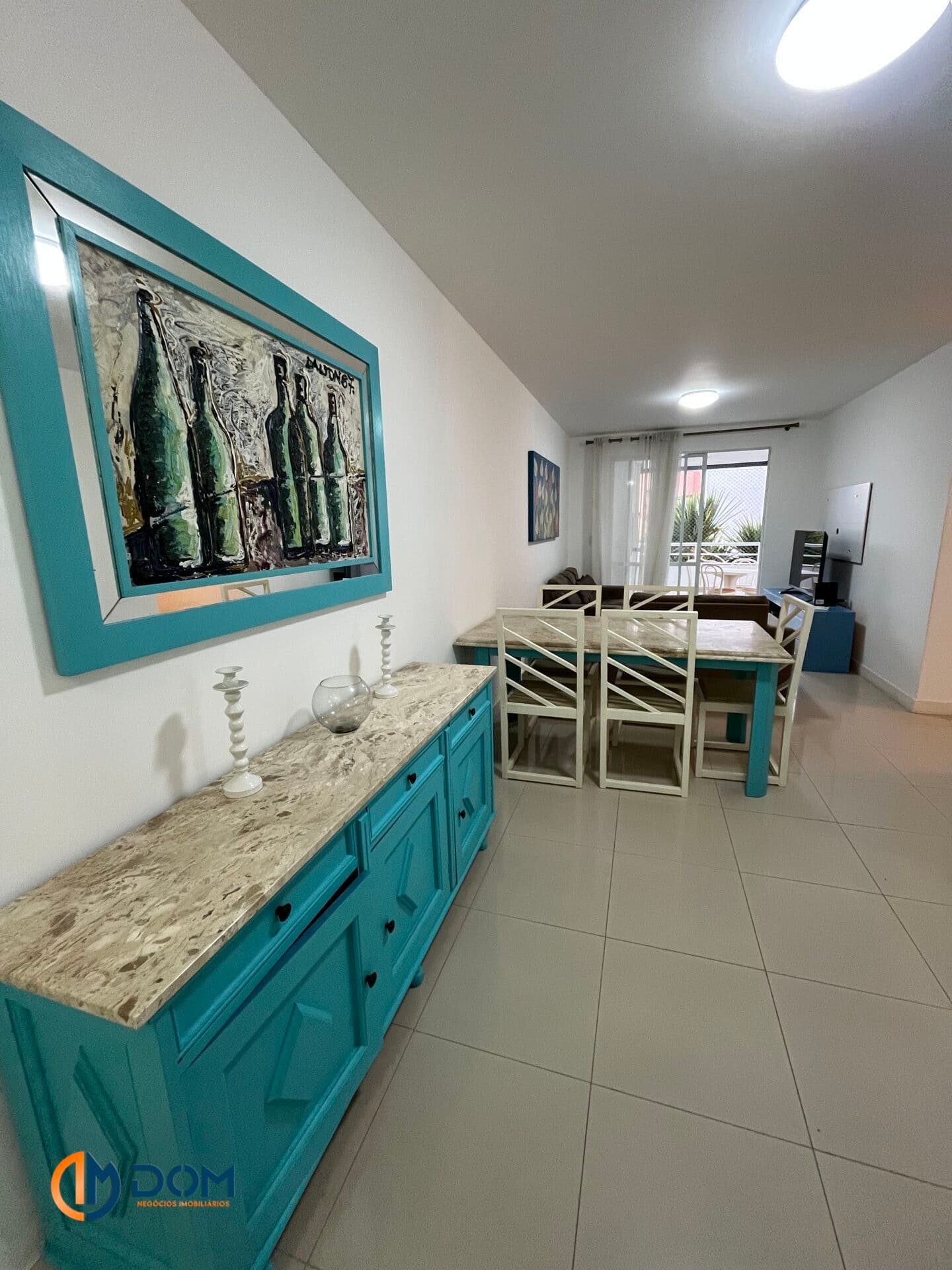 Apartamento Padrão - localizado aproximadamente 300 metros da praia dos ingleses