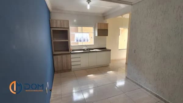 Apartamento com 60m² á aproximadamente 2,6 km da Praia dos Ingleses