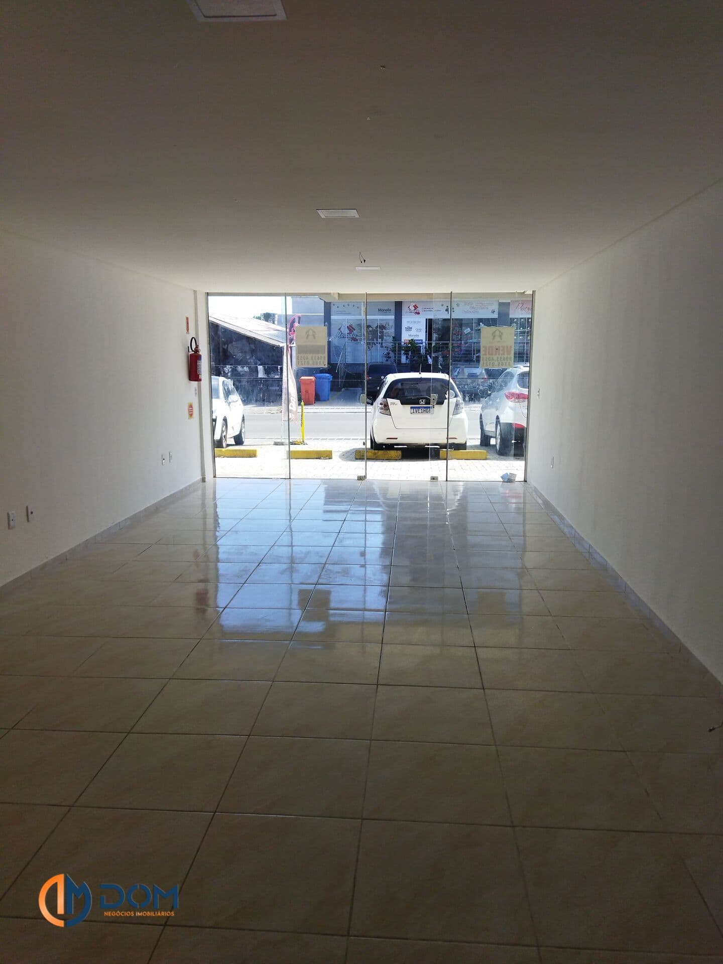 Loja comercial térrea na Praia dos Ingleses