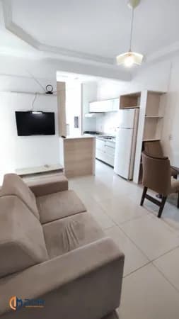 Apartamento Padrão - aproximadamente 2,2 km da Praia dos Ingleses