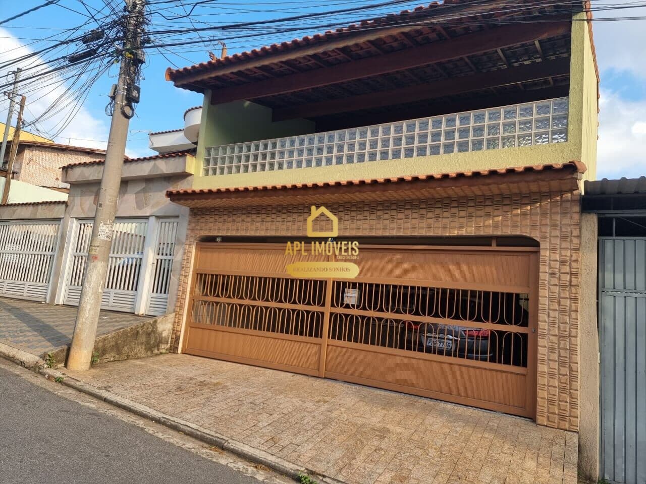 EXCELENTE CASA À VENDA
