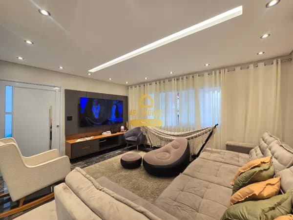 Casa Alto Padrão em Vila Augusta, Guarulhos/SP