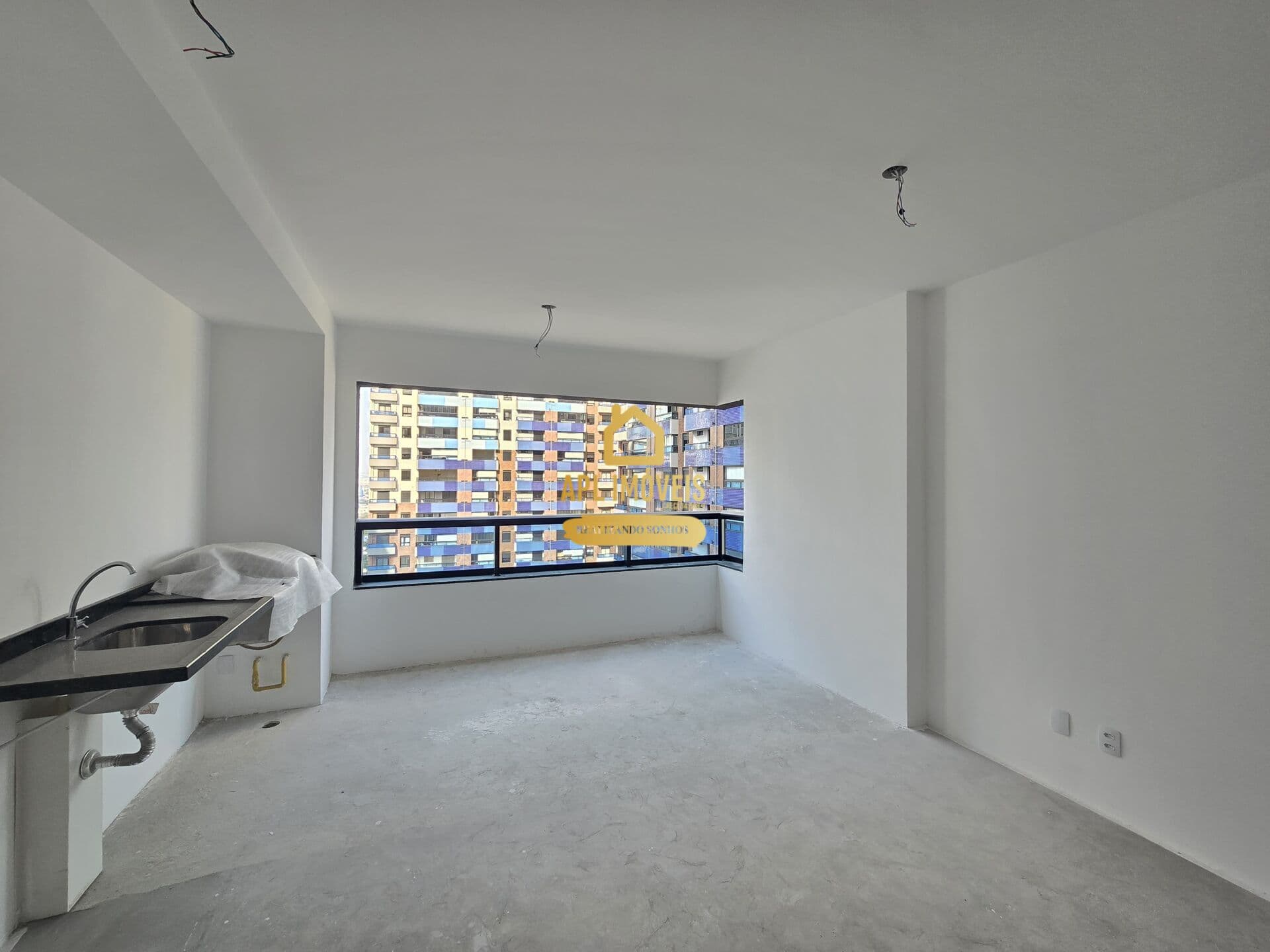 APARTAMENTO À VENDA NOVO