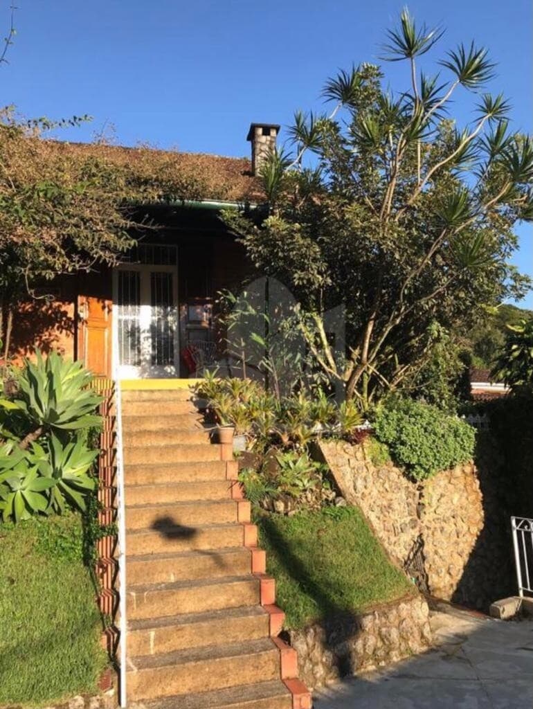Casa em Simeria, Petrópolis/RJ