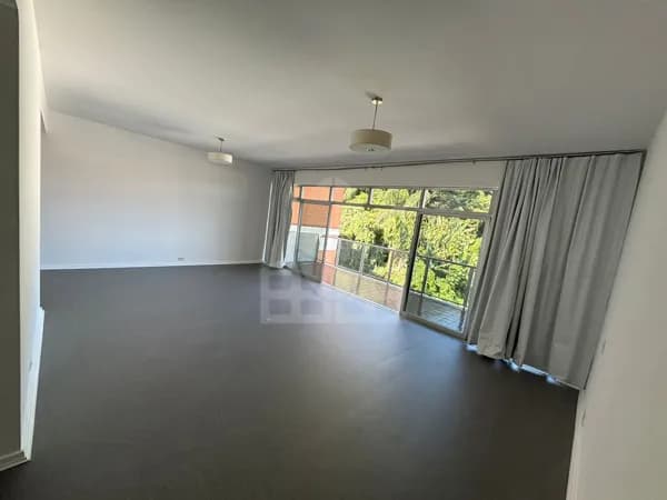 Oportunidade - Apartamento alto padrão no Coração de Petrópolis/RJ