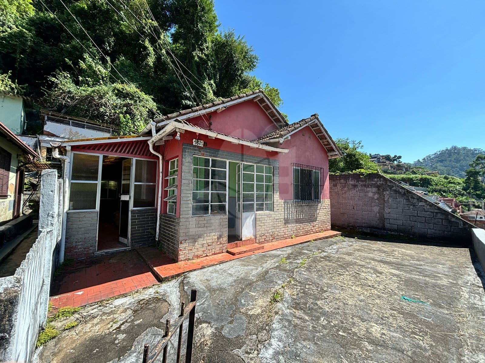Casa em Petrópolis - Quissama