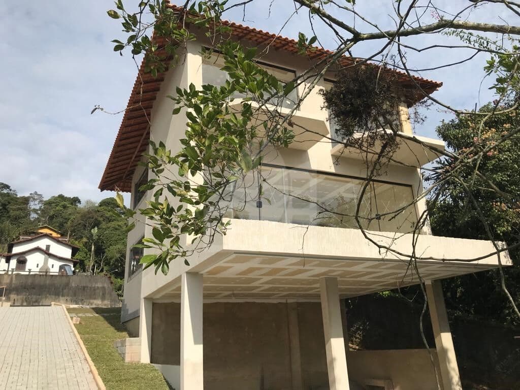 Casa de Condomínio em Petrópolis - Castelanea
