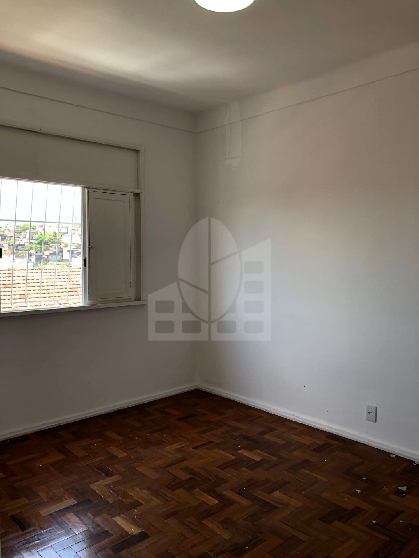 Apartamento tipo casa, numa vila tradicional no Encantado