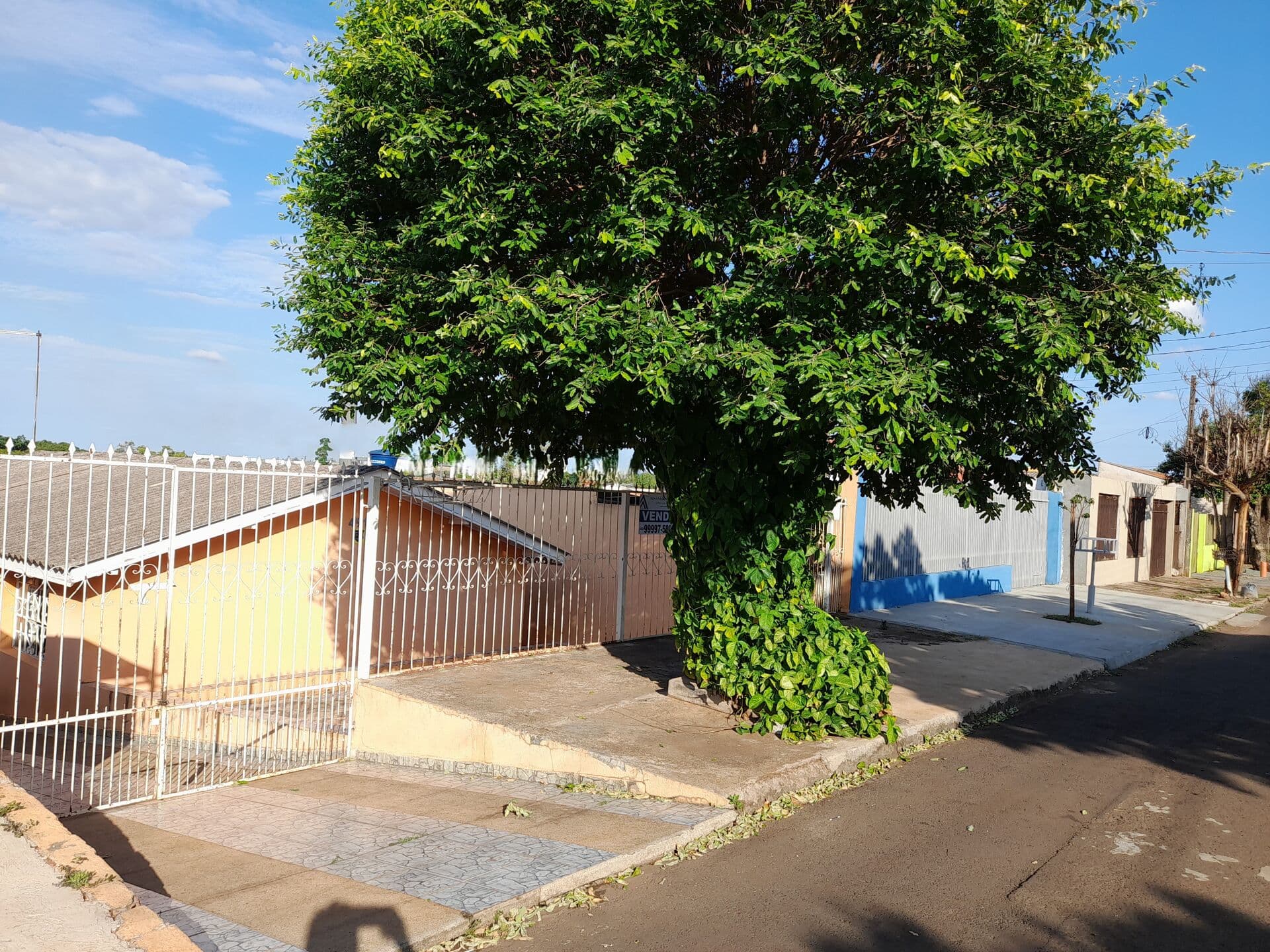 Casa à venda no JD Santa Joana zona sul - por R$ 250.000 -Londrina/PR