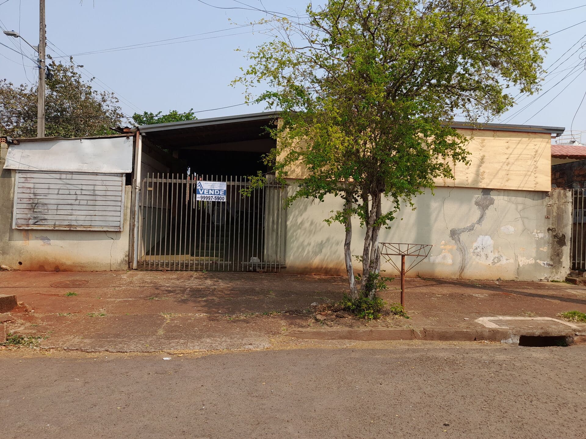 Casa com Dependência