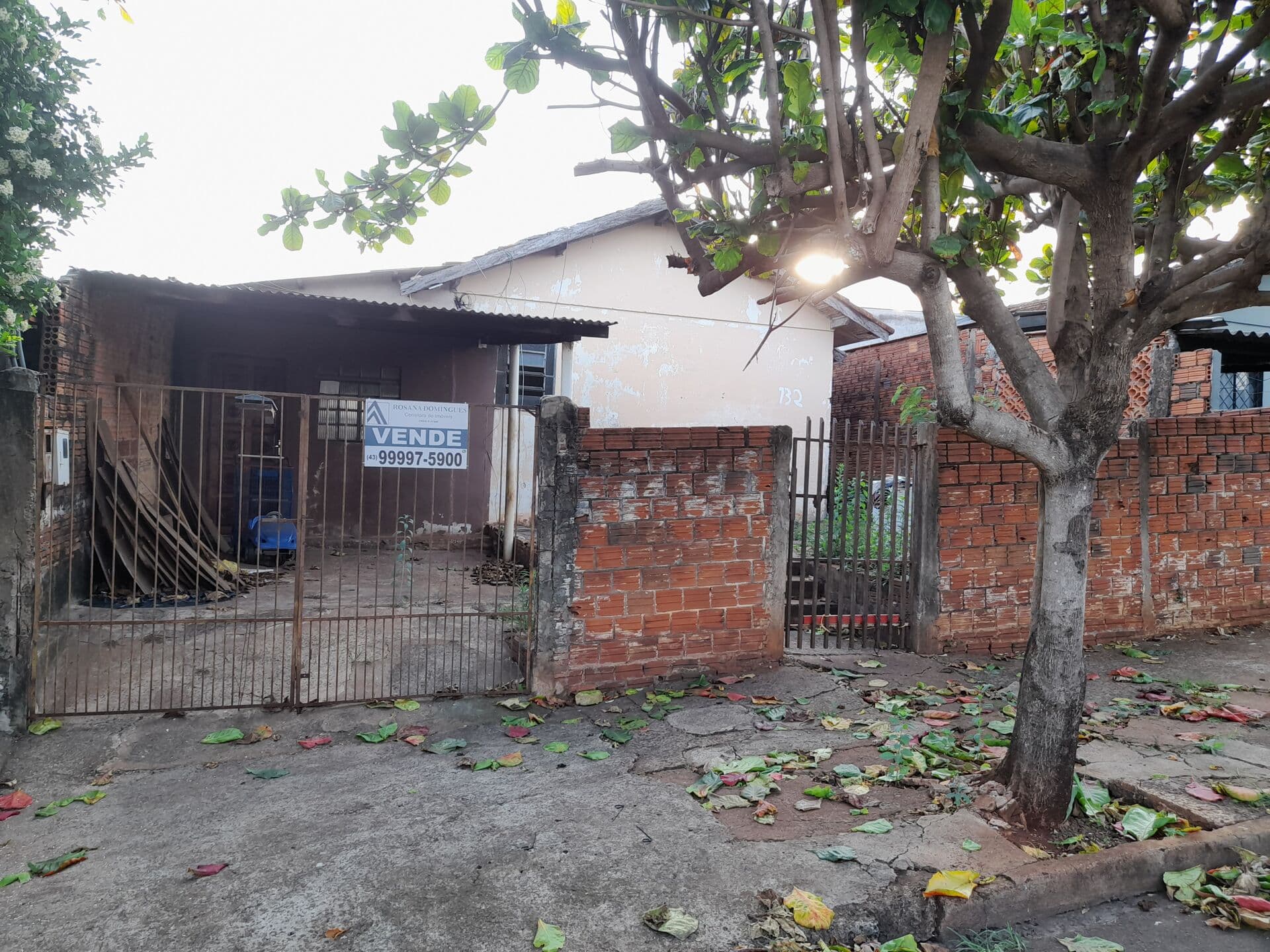 Casa à venda Conj. Saltinho zona sul de Londrina - por R$ 200.000 - Londrina/PR