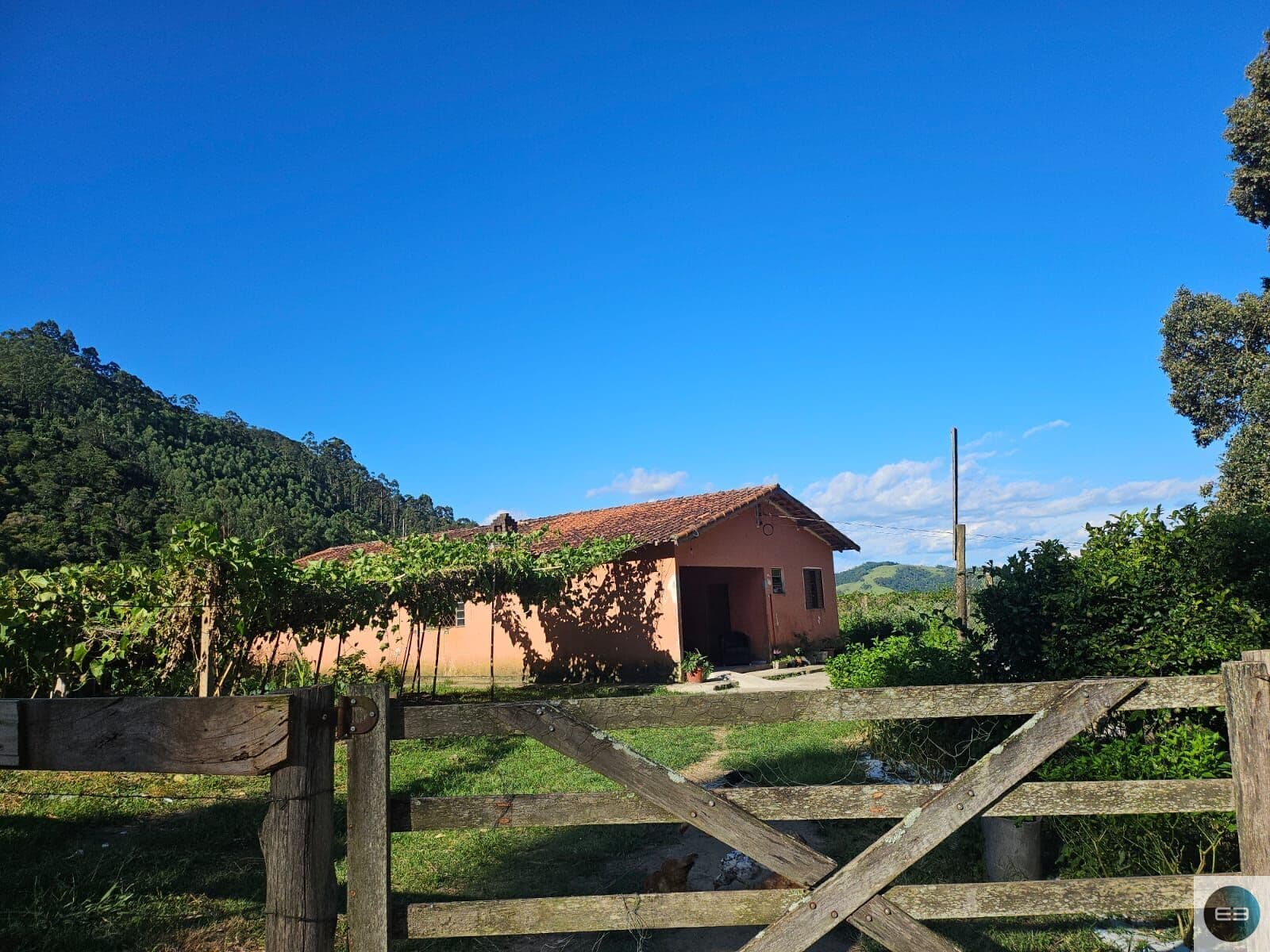 Sítio em Paraibuna 9,7 alqueires