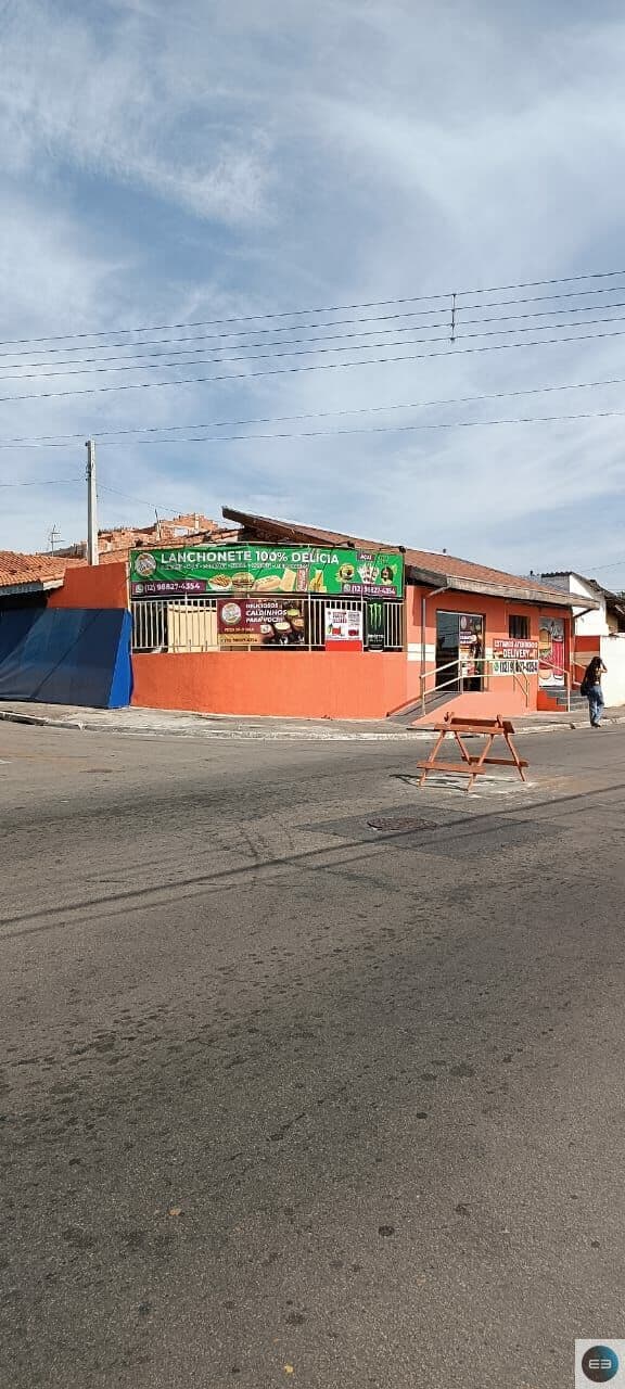Casa comercial e ponto de comércio