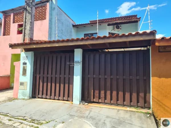 Sobrado na Praia Preta