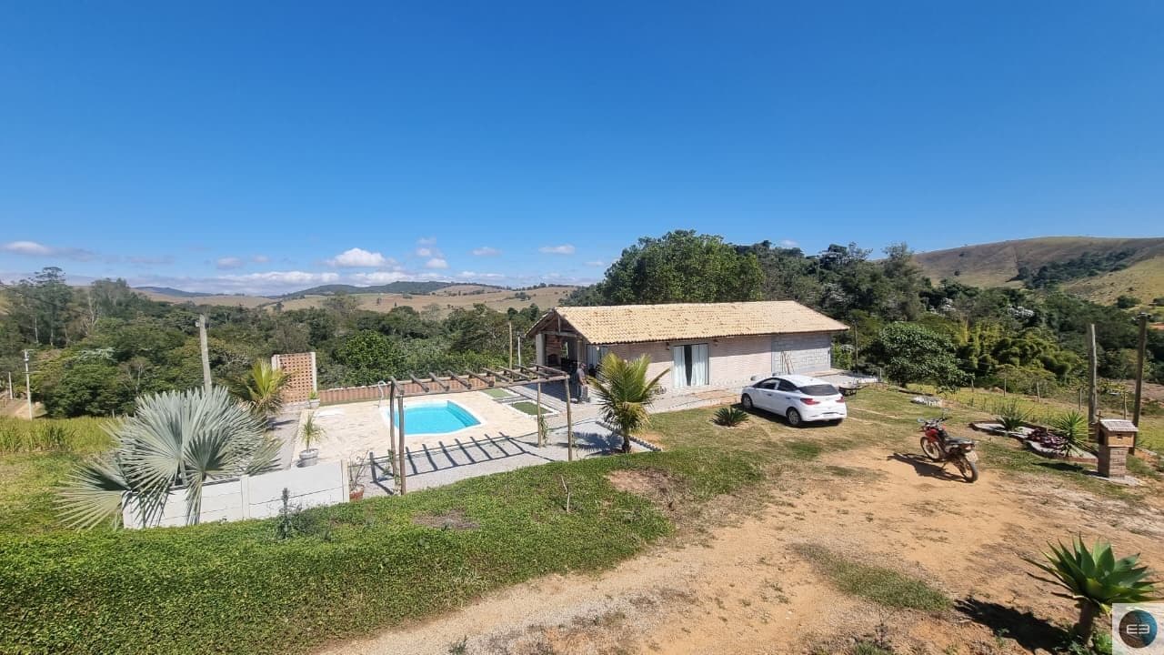 Chácara enorme em Santa Branca