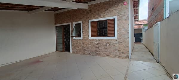 Casa à 5 minutos do centro
