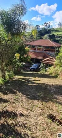 Chácara na represa em Santa Branca