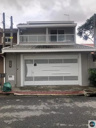 Sobrado em São José dos Campos - Residencial de Ville