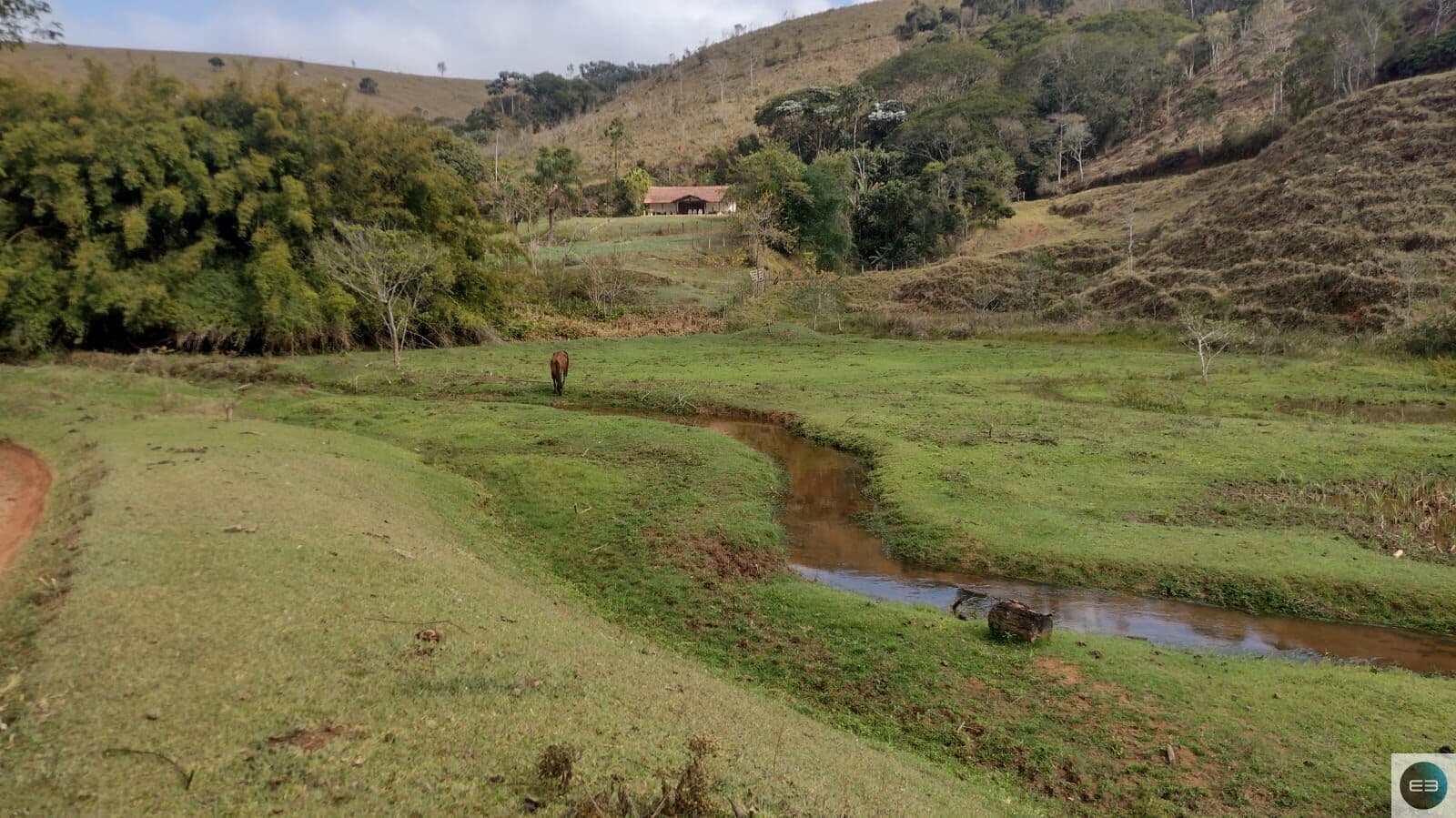 Fazenda com 54 alqueires em Guaratinguetá