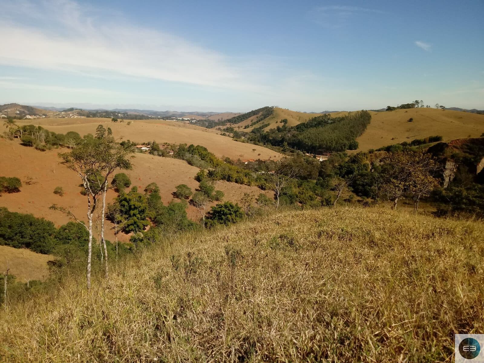 Área rural de 5 alqueires em Jambeiro